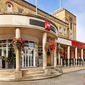 ibis-london-greenwich.cambridgehotelsuk.com/